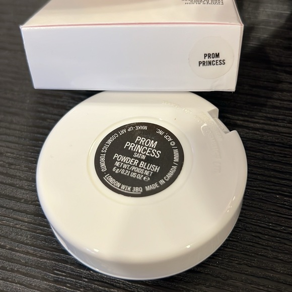 MAC Cosmetics - Archie’s Girls - Prom Princess Blush - LE NIB - Picture 3 of 3